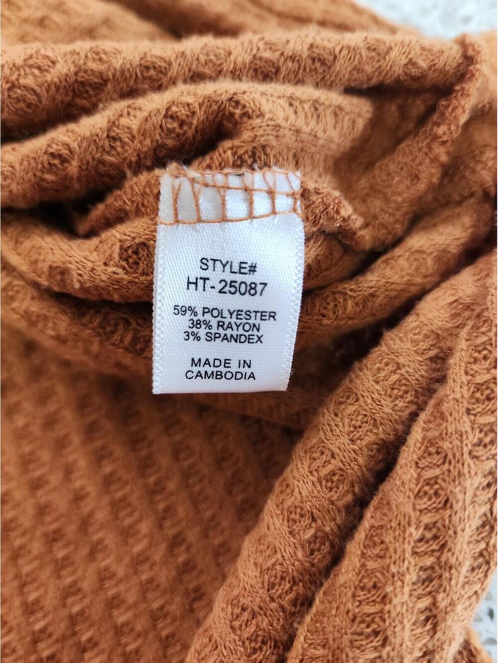 Sweater - Picture 9 of 9